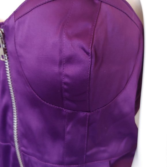 Love Tease Brand zipper dress - Picture 3 of 10